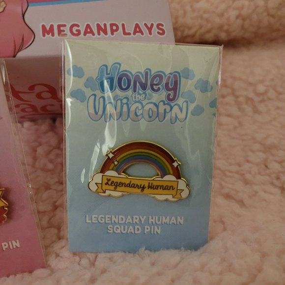 Megan plays collectable figure & pins - Picture 3 of 7